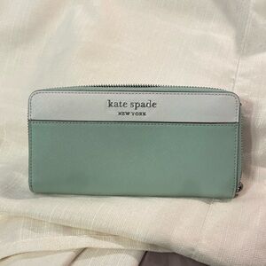* Kate Spade Staci Colorblock Large Continental Wallet in Mint Green